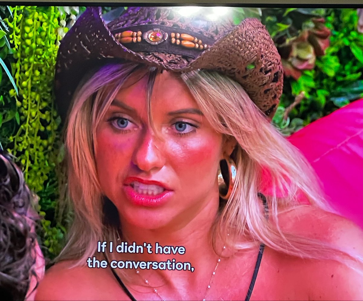 nola999's tweet photo. Can we please vote her out!! Annoying my soul everyday. Every man that walks by she wants. #LoveIsland @loveislandusa #LoveIslandUSA #forthestreets https://t.co/0U7Mn6R3Bf