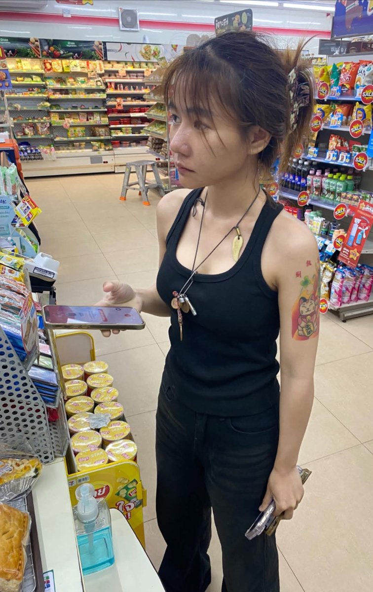 fhasi69's tweet photo. เย็ดนม นมใหญ่ https://t.co/qmNCMl0r0V