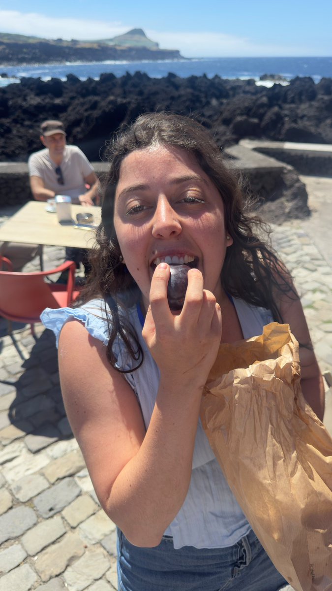 18julesSs's tweet photo. Summer 26 smells a little bittersweet https://t.co/3sj7C5Xd9m