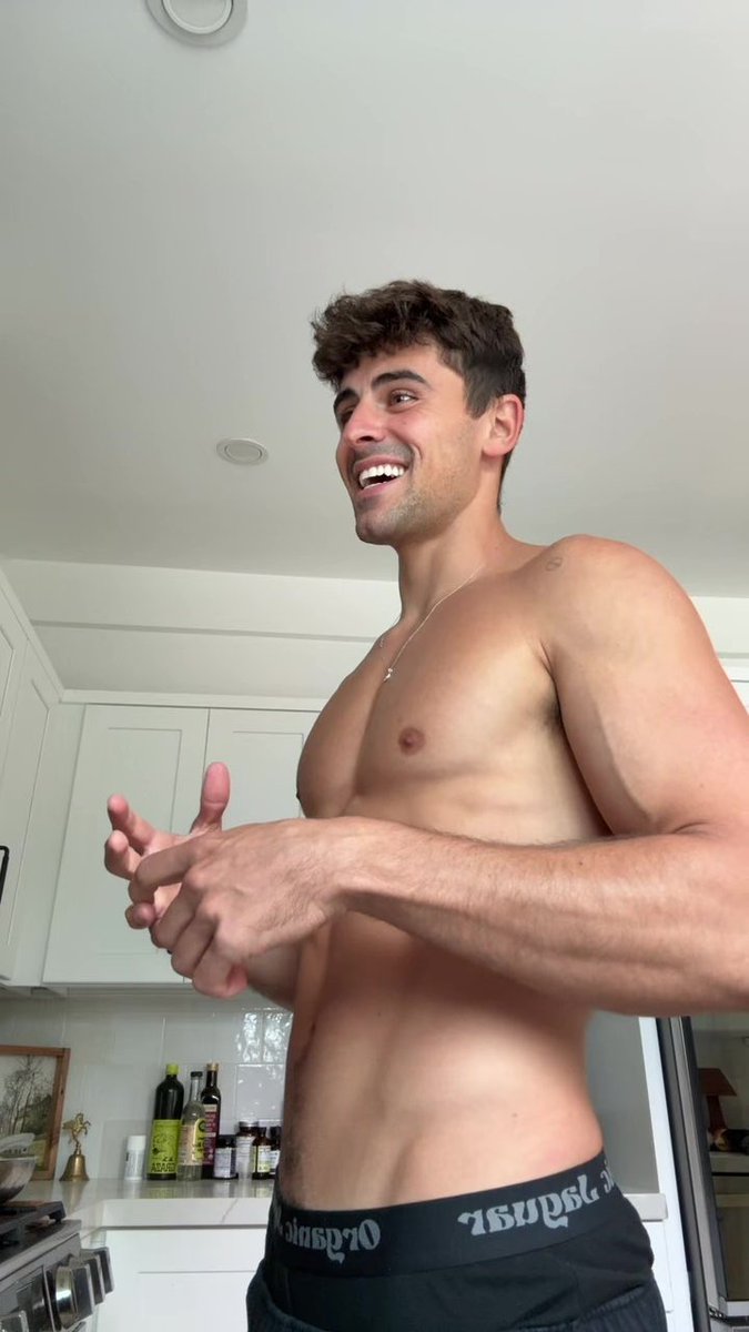 nastier_mf's tweet photo. Fuck its hot https://t.co/qWz68rGe3i