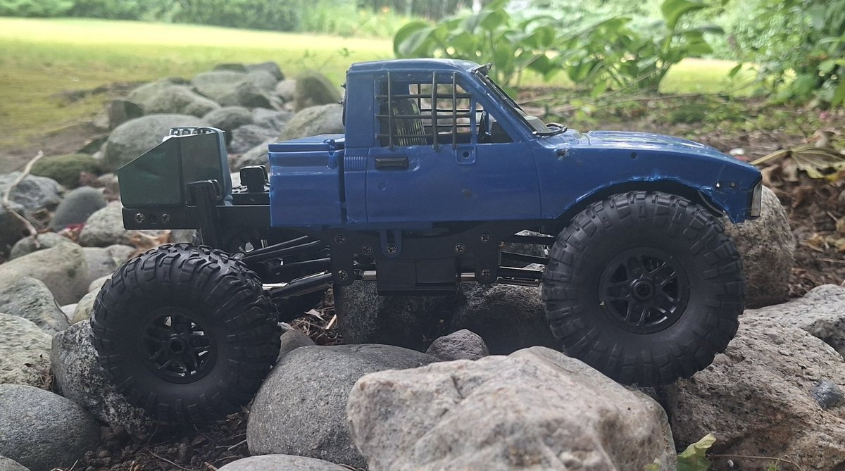 Yugistacks's tweet photo. Gained at least half an inch of clearance adding the new tires, crawling felt like a breeze on the mini test track.
#RCCrawler #RCCrawling #RockCrawler #RC4x4 #ScaleCrawler #RCTruck #RCAdventure #TrailTruck #RockCrawling #RCCommunity #RCLife #CrawlerBuild #CustomRC #OffRoadRC https://t.co/ZKbDF882kw