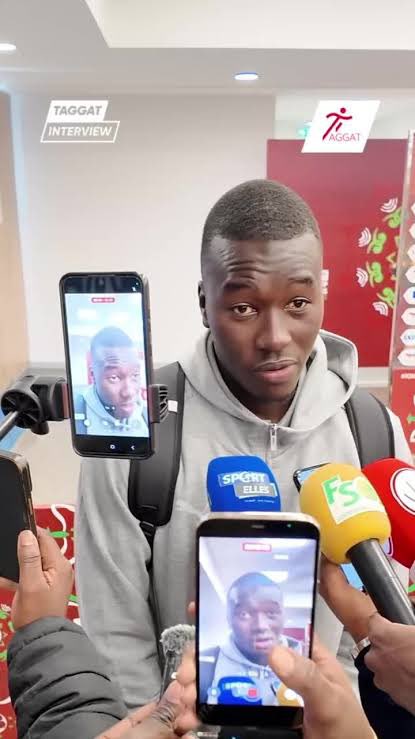BLACKASTA__'s tweet photo. - Alors Monsieur Gueye, des mots sur cette défaite ?

- Oui le Maroc a triché sur le penalty de fin 

- C’était la Belgique en face Pape https://t.co/WewshSAgU1