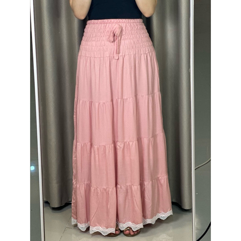 nvaanm's tweet photo. ￼DESANDCO | Tiffany Tiered Skirt Rok Coqquette Wanita Premium

https://t.co/Dd13K6zTlB https://t.co/CnzjHGNdr6