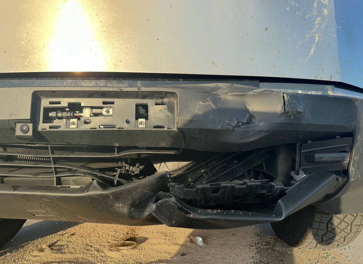 chernetsov's tweet photo. Take for memes!
@elonmusk could you please switch the bumpers to metal? The cooling system was pierced through the bumper, all the coolant leaked out, and now it won’t drive! https://t.co/PwtQgHv6lR