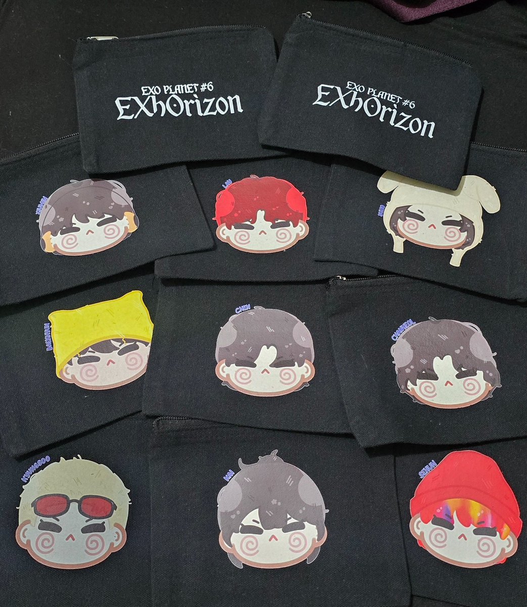 chanbaekyeobo's tweet photo. ♡ EXHORIZON IN MANILA ♡  

pouch freebies from @chanyeolsmile 

❣️for day 1 &amp; 2
❣️ like and rt
❣️ will be given randomly. open for on the spot trades only (⁠ ⁠╹⁠▽⁠╹⁠ ⁠)

#EXhOrizoninMANILA #EXO #엑소
#weareoneEXO #EXhOrizon https://t.co/jXJZIQNOlS