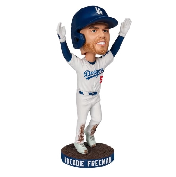 DodgerBlue1958's tweet photo. Freddie Freeman's children are throwing out the first pitch for his bobblehead night on July 6. https://t.co/CLqLAIqABQ