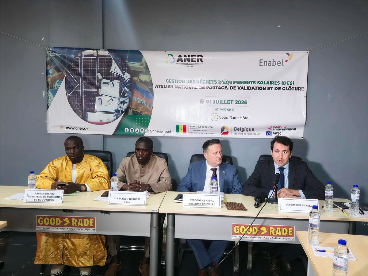 Mepsenegal's tweet photo. Le MEP, à travers l’ANER, pose les bases d’une gestion durable des déchets d’équipements solaires avec la validation de la feuille de route nationale, élaborée dans le cadre du projet ClimWal-ER (Enabel/Région wallonne). https://t.co/9Upmj2K3wO