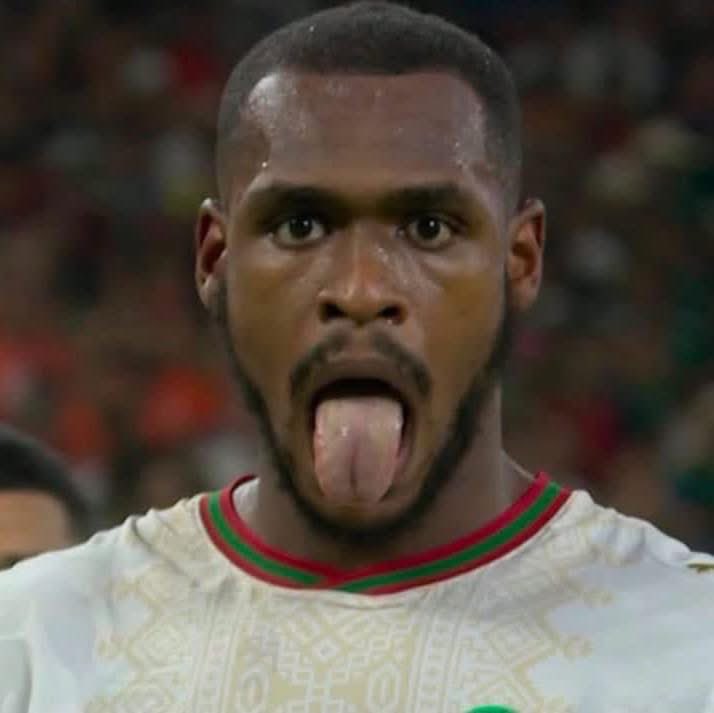 hibasthoughts's tweet photo. LA JUSTICE DE DIEEU HAMDOULILAAAAAH #senegal #FIFAWORLDCUP 😂😂😂😂😂😂 https://t.co/AApWS0jd4R