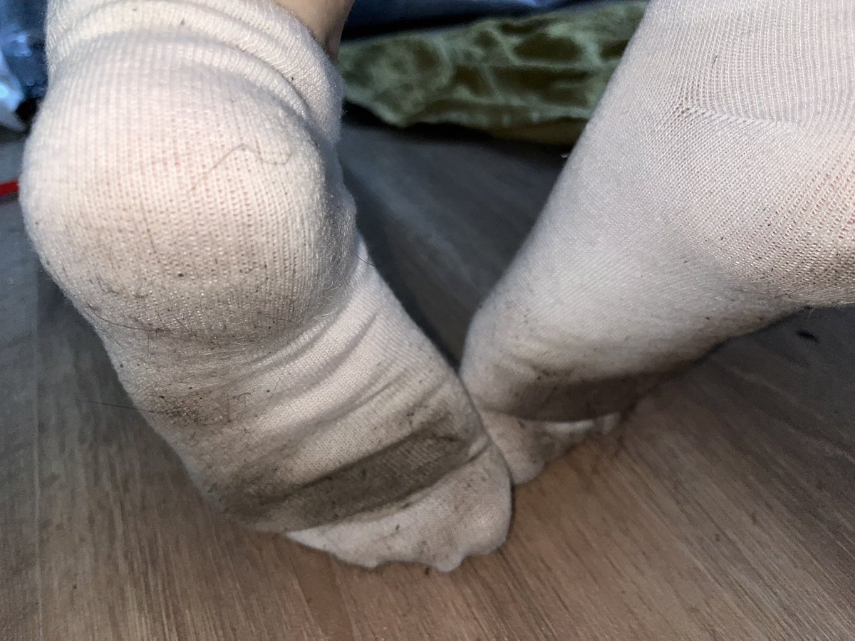 _Rose_2k3's tweet photo. #feet #feetlover #füße #socks #sole #dirtysocks #toe #findom #footslave #feetfetish #footmother #angelsocks #fusssohle #footworthship #wrinkledsoles #slave #contentseller #feetfindom #footfetısh #feetdomination #nylon #thatpose #domme #femdom #findom #feetdom https://t.co/cjhloJBkd2