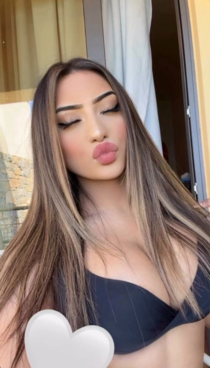 liyaxbby's tweet photo. retweet if u think bengali girls are sexy😍🇧🇩

#paypig #paypigwanted #bengali https://t.co/di3urp2EY3