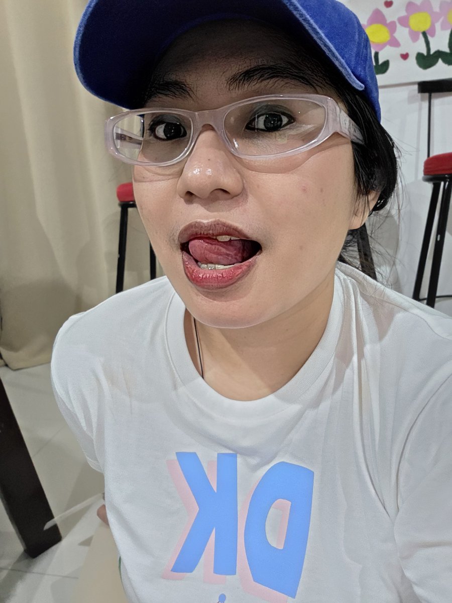 Tartilcious's tweet photo. Happiness&amp;♥️to  this one friend whom i cannot ignore or cannot unfriend. Friends since 17 pa sya. Wanted to delete her for some annoying reasons but grabe iyaha kamandag. Feeling nako na hypnotize ko ani na bata. Hahahahaa. Really, HAPPIEST HAPPIEST BIRTHDAY inday @bheatifuuul ! https://t.co/f2PgpxU1CN