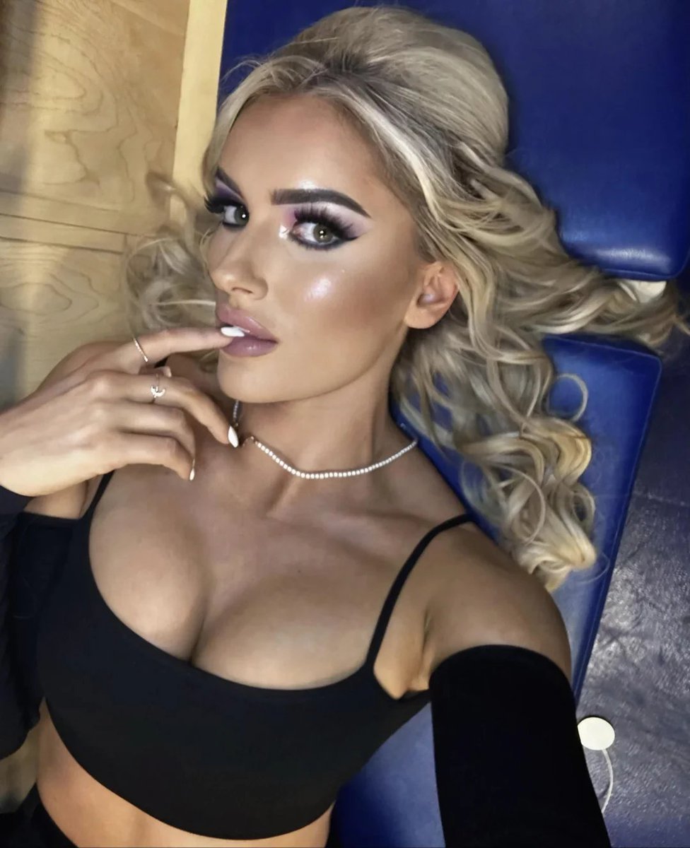 WrestlingxBabes's tweet photo. Blake Monroe ❤️ https://t.co/Z911JCA9BU