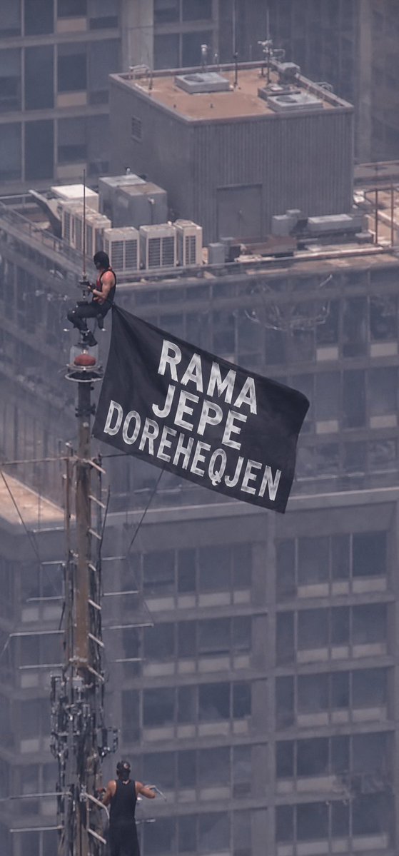 g33st111's tweet photo. Prsh JOQ shikoni ciftin e ri cfare mesazhi kane zgjedhur per ti propozuar njeri tjetrit https://t.co/9x2UPPOdC1