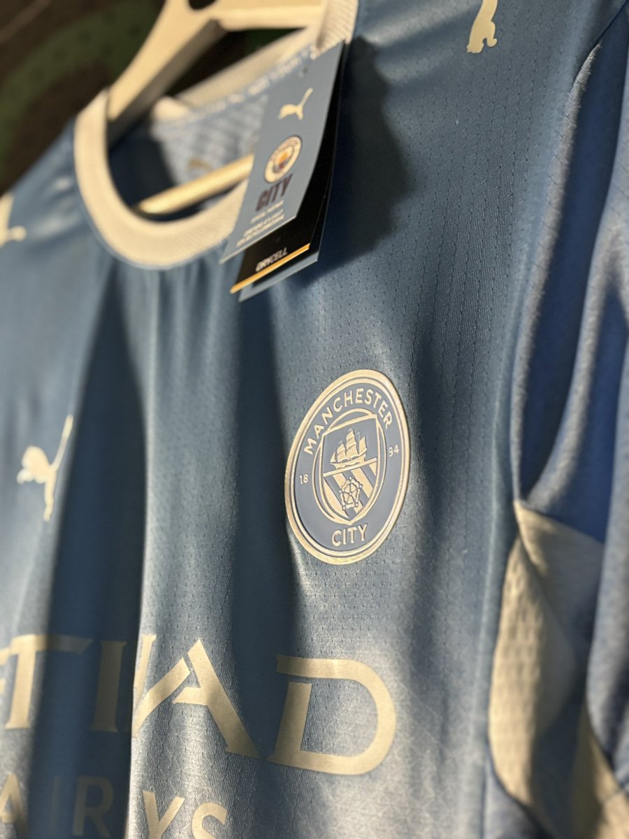 BOLAESPORTIVA's tweet photo. طقم السيتي 26-27 من عندنا 😍🔥🔥🔥 https://t.co/kELuLYz2Zg