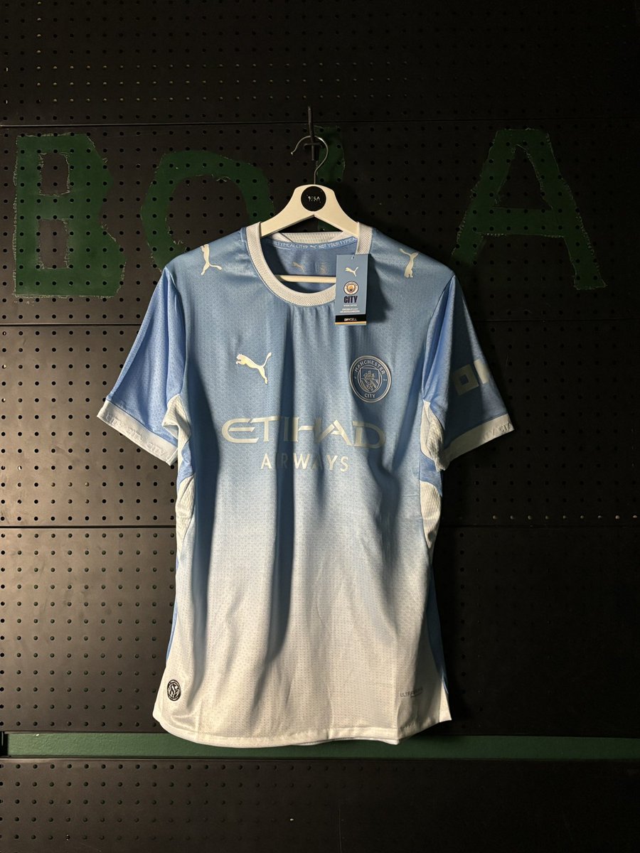 BOLAESPORTIVA's tweet photo. طقم السيتي 26-27 من عندنا 😍🔥🔥🔥 https://t.co/kELuLYz2Zg