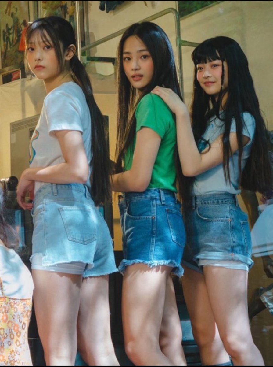 haerinlune's tweet photo. The concept of saying newjeans’ outfits were inappropriate when they deadass wore protective shorts under their jean shorts 24/7😭 https://t.co/hap4SjkpLz