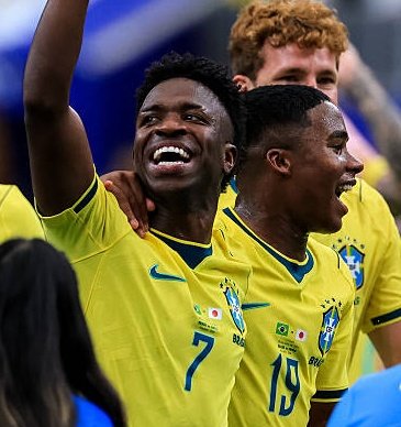 NJanfren's tweet photo. Na boa, estamos vivendo a MELHOR COPA DO MUNDO da história.

Só tem jogo foda.
Resenha absurda.
Vários europeus se fudendo.
Brasil jogando muito e honrando a camisa.
A maioria dos brasileiros unidos, apoiando e zoando todo mundo.

Só falta o Hexa mesmo pra ser inesquecível... https://t.co/r4qfBXSndx