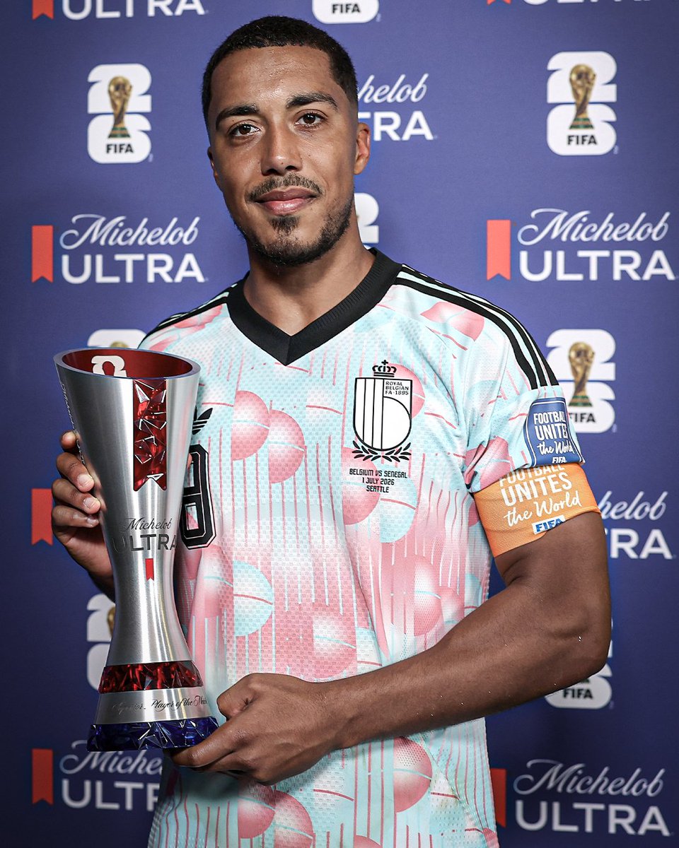 ESPNFC's tweet photo. Youri Tielemans vs. Senegal:

-8 duels won
-7 passes into the final third
-1 penalty won
-2 goals (equalizer and winner)
-Latest winner in World Cup history
-MOTM

One of the best midfield performances of the WC 👏 https://t.co/typnELMbCs