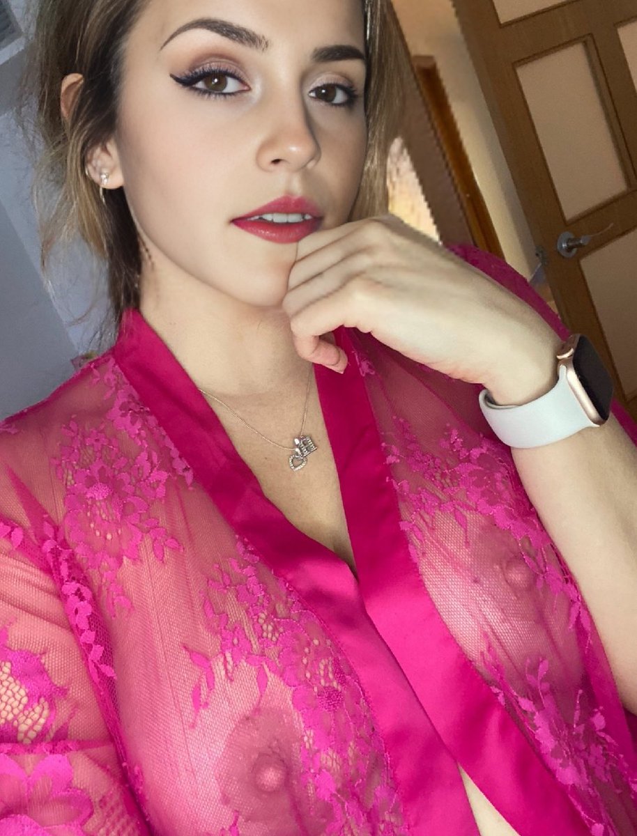 EmmaWatsonrlc's tweet photo. @AidenBiemeret https://t.co/pVHPhUY4QN