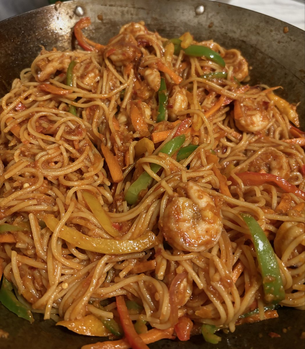 Astoldbyaisy's tweet photo. If you are in NYC, you have to try my cooking!! This long week would be the perfect time to spoil yourself with authentic and delicious dishes from my kitchen👩🏾‍🍳🍽️ https://t.co/2uNGFffwm0