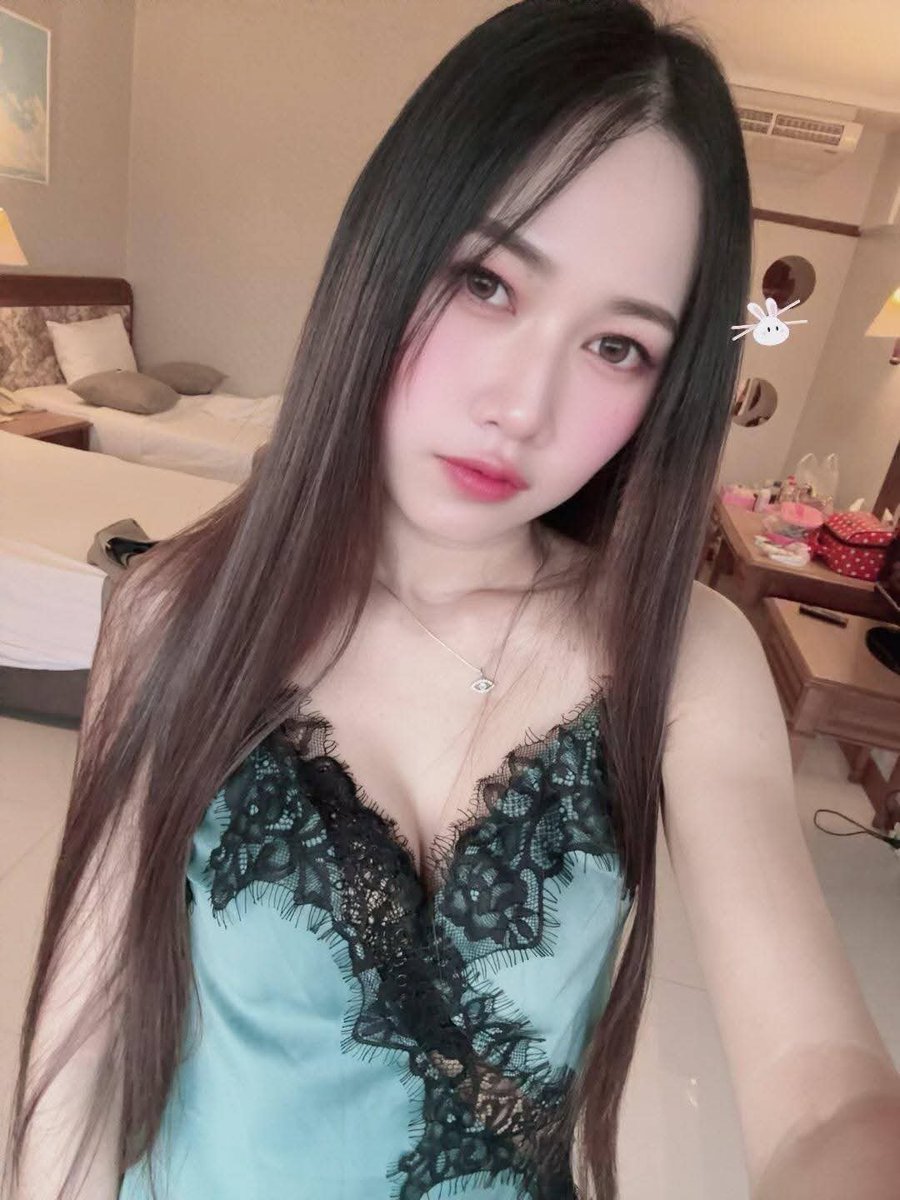 Violet6721147's tweet photo. 700/1.  เช้าๆพร้อมๆก็นอนะคะ🥀🌷🌷🌷🥀🌷💮🌸🌸🥀

รับเองตอบเอง ขึ้นให้เอง 😗

เนื้อคัสตาร์ดนุ่ม ✨ หอมกลิ่นวานิลลาแท้
ความหวานที่ตัดกัน 🍯 ละมุนในทุกสัมผัส
ตักทานตอนเย็นจัด 🥄 ฟินจนหยุดไม่ได้

700/1🥀🌷🌷🌷🥀🌷💮🌸🌸🥀

#รับงานบ่อวิน
รับงานบ่อวิน
#บ่อวิน https://t.co/J2eScVMCtm