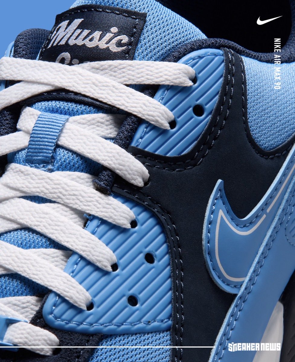 zandermercury's tweet photo. First glimpse of the Titans rivalry uniforms thanks to Sneaker News https://t.co/6knBEnFbYa
