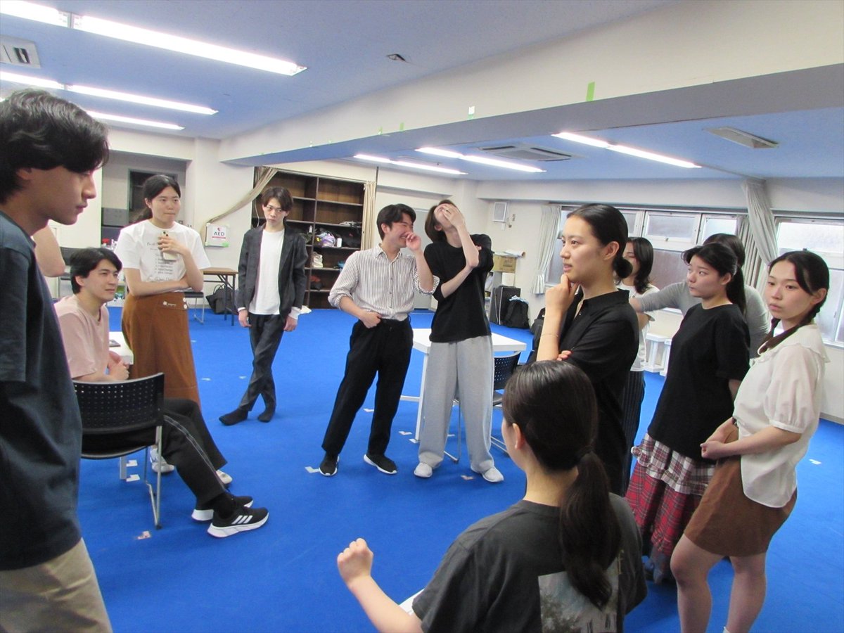 bungakuza's tweet photo. 文学座附属演劇研究所66期本科。
研究生が撮影した本科の6月。
Instagramに投稿しました。

◯研究所Instagram
https://t.co/50L8xd9jvw

#文学座 #文学座附属演劇研究所 #演劇 #劇団 https://t.co/1NzEbXDmw7
