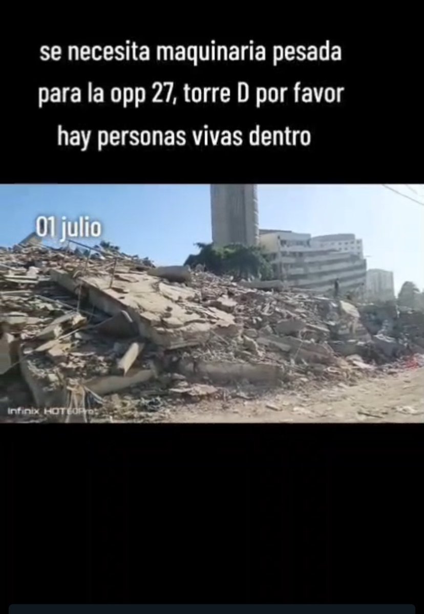 Lusbert's tweet photo. #Terremoto #TerremotoVenezuela #LaGuaira #Caraballeda #LosCocos 
#SOSVenezuela

https://t.co/UWneuuS5P0 https://t.co/go5OT2Dnzr