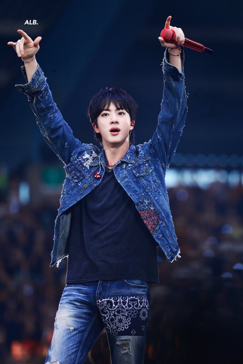 ALittleBraver92's tweet photo. 260701

#방탄소년단진 #김석진 #석진 #진 #BTSJIN #JIN 
#BTS_WORLDTOUR_ARIRANG
@BTS_twt https://t.co/83v4eDI2KN