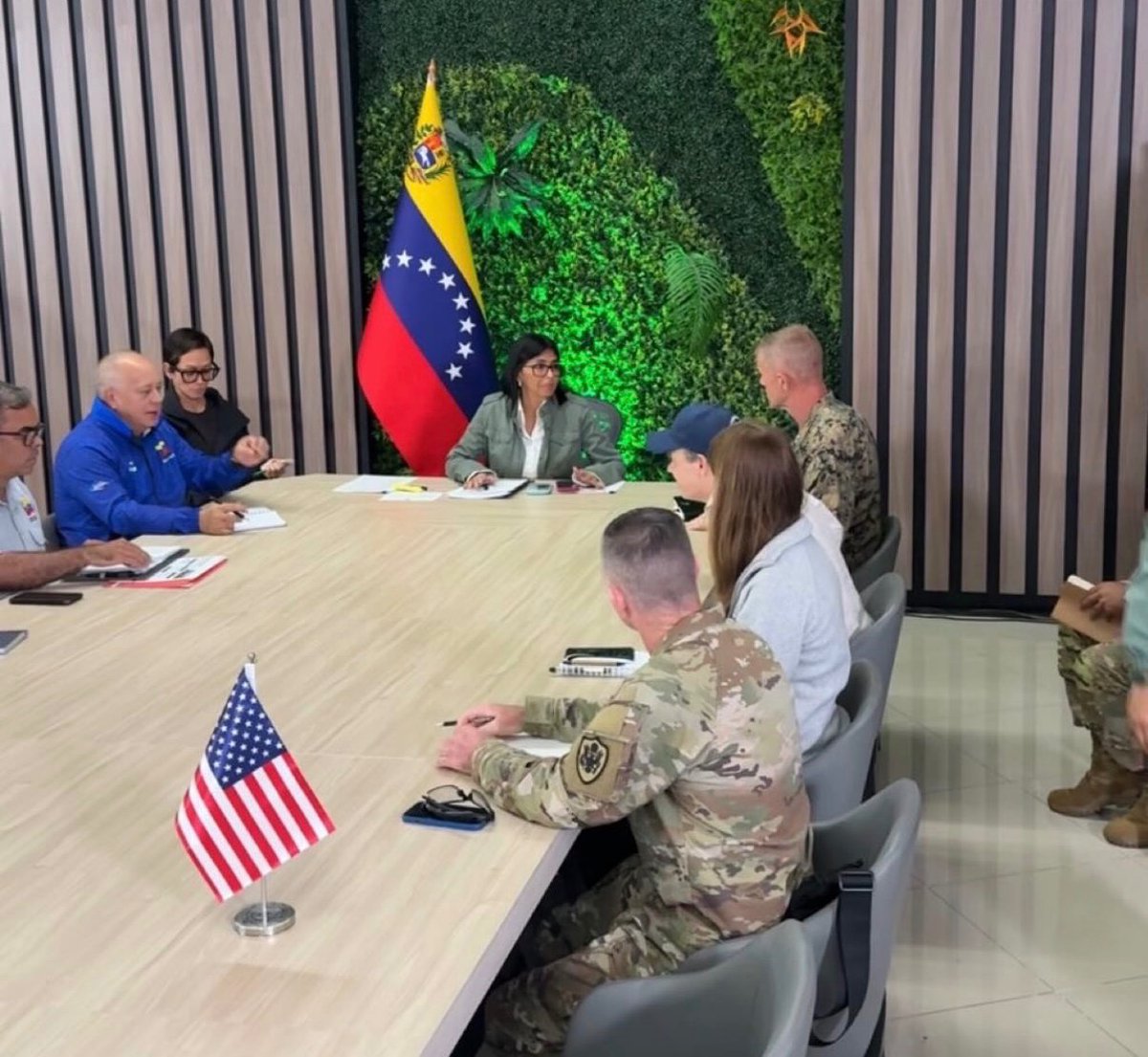 ValentinaPereda's tweet photo. @axios Nothing more grotesque than our military sitting face to face with a narcoterrorist with a $25Million bounty from the USG itself! https://t.co/i243JeYKno