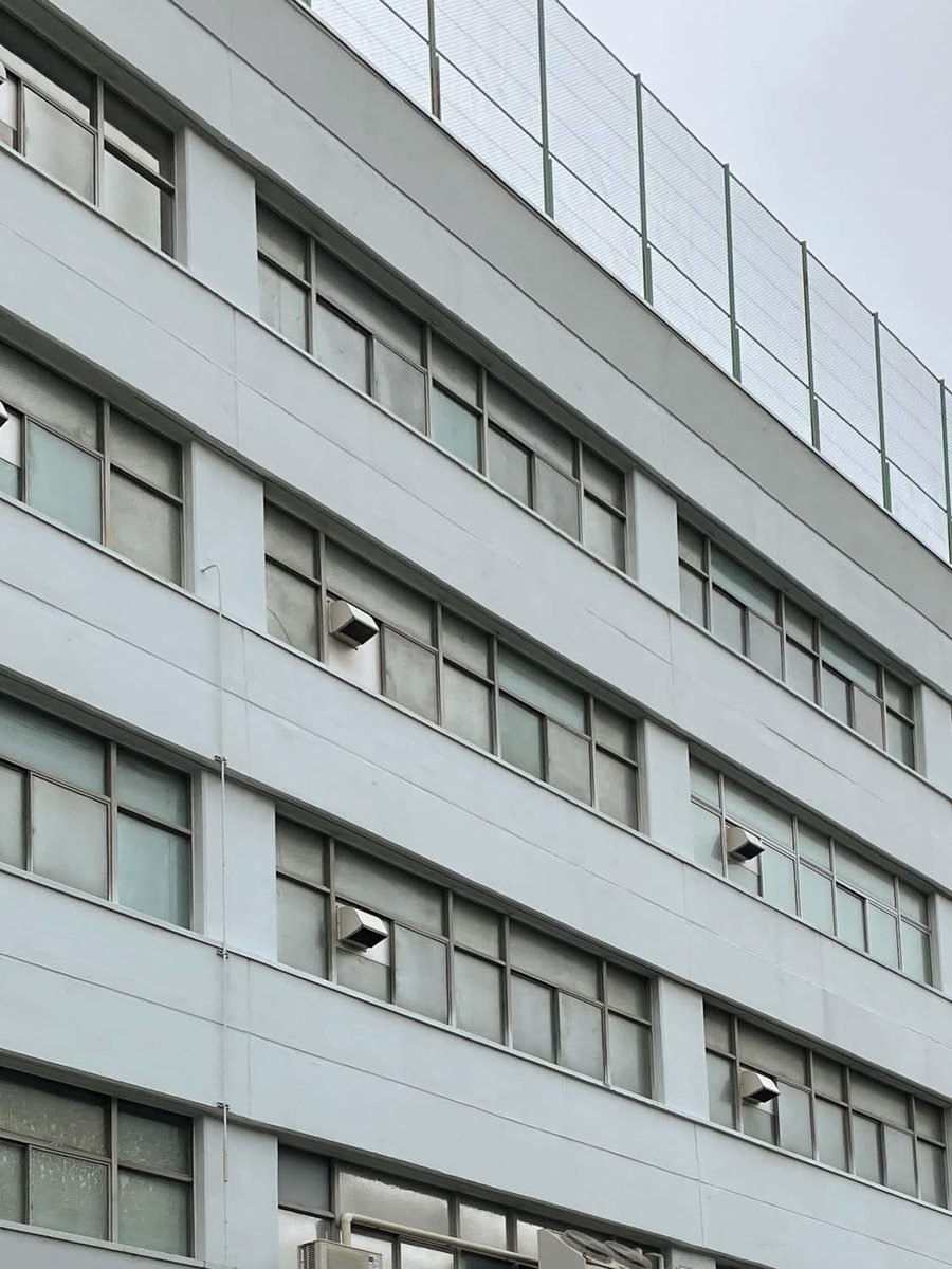 yow_f's tweet photo. ビル点景。
at 赤羽
［2026.7.1］ https://t.co/5UKxXBD0D2