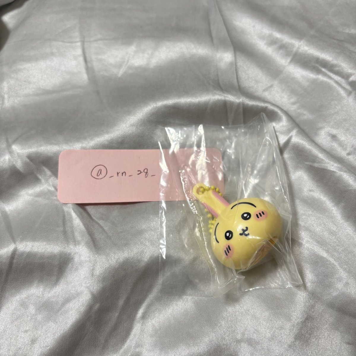 _rn_28_'s tweet photo. 【交換】ちいかわ リップキャップマスコット

求：モモンガ
譲：うさぎ

郵送交換or大阪手渡し
検索からもご連絡お待ちしております。 https://t.co/ef8cuFRRB9