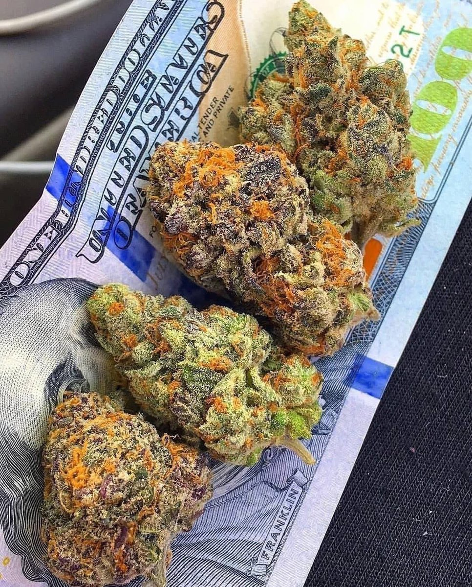 _StonersRUs_'s tweet photo. Some beautiful buds 😍😍 https://t.co/qeFXabiDS7
