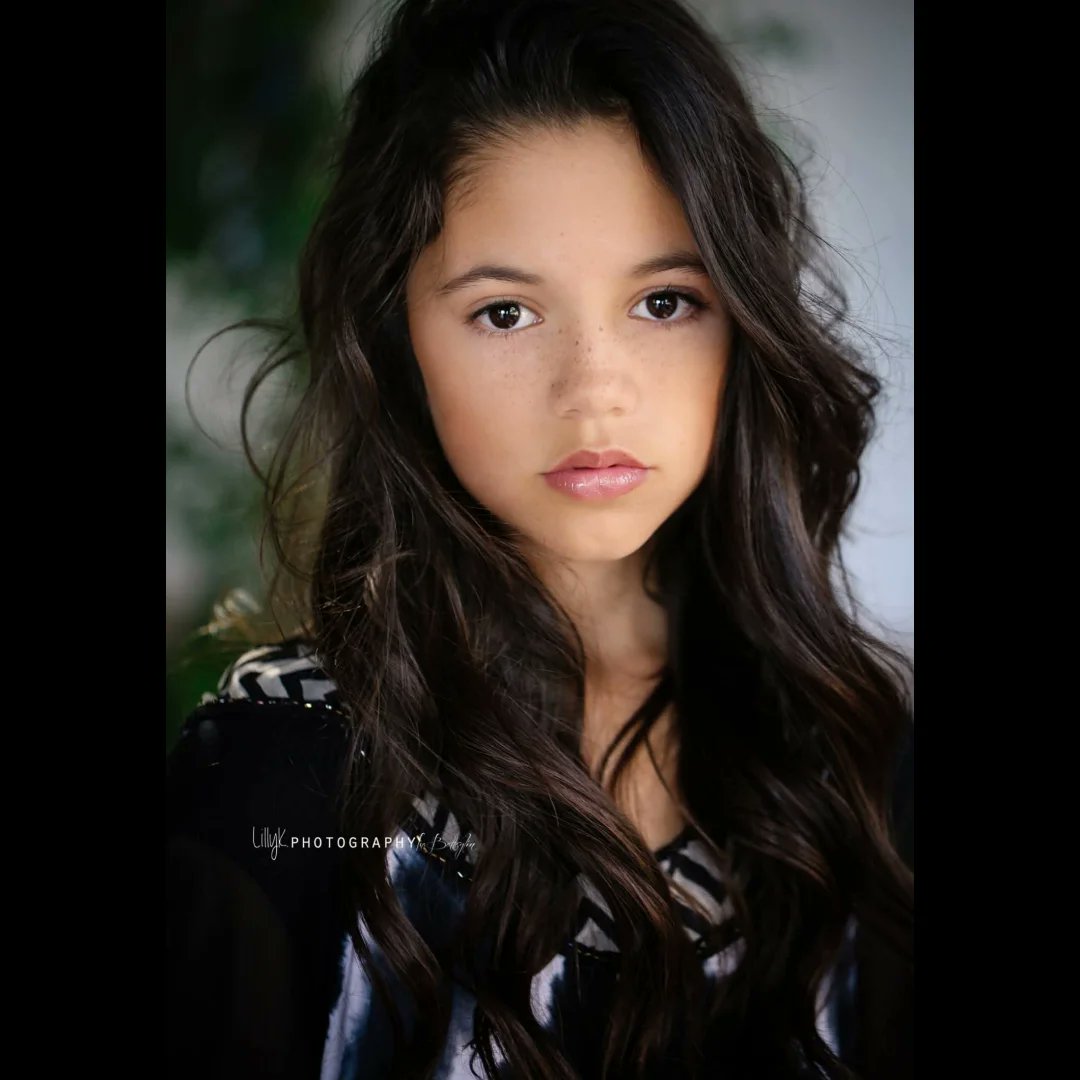 jennaortega13om's tweet photo. Old Photos of Jenna Ortega for Lilly K Photography.
"The Talented Jenna Ortega ❤️ #watchoutworld #stuckinthemiddle #DisneyChannel Hair/Mua KellieEwing
https://t.co/g0OBvtKiKg". https://t.co/tKyWaU2R9c