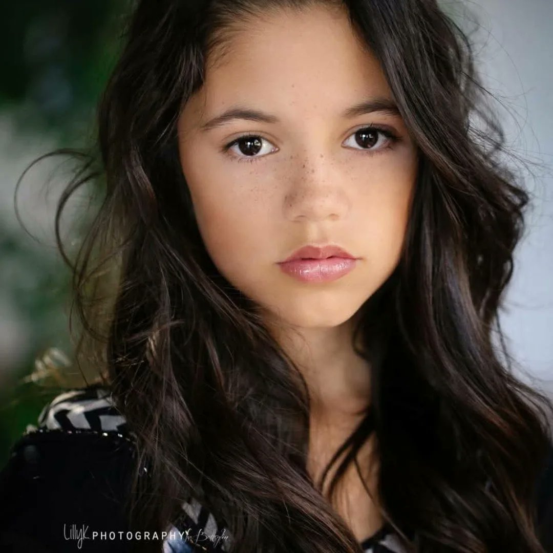 jennaortega13om's tweet photo. Old Photos of Jenna Ortega for Lilly K Photography.
"The Talented Jenna Ortega ❤️ #watchoutworld #stuckinthemiddle #DisneyChannel Hair/Mua KellieEwing
https://t.co/g0OBvtKiKg". https://t.co/tKyWaU2R9c