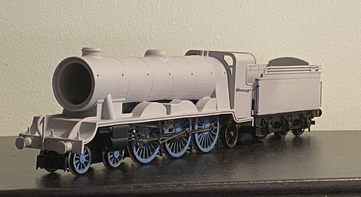 Toforouu's tweet photo. Hebry update number fawr

Main shape is down, just a matter of sanding. Tender is a cut down GNR 8-wheel tender on a Fowler tender chassis https://t.co/6excdkuMpq