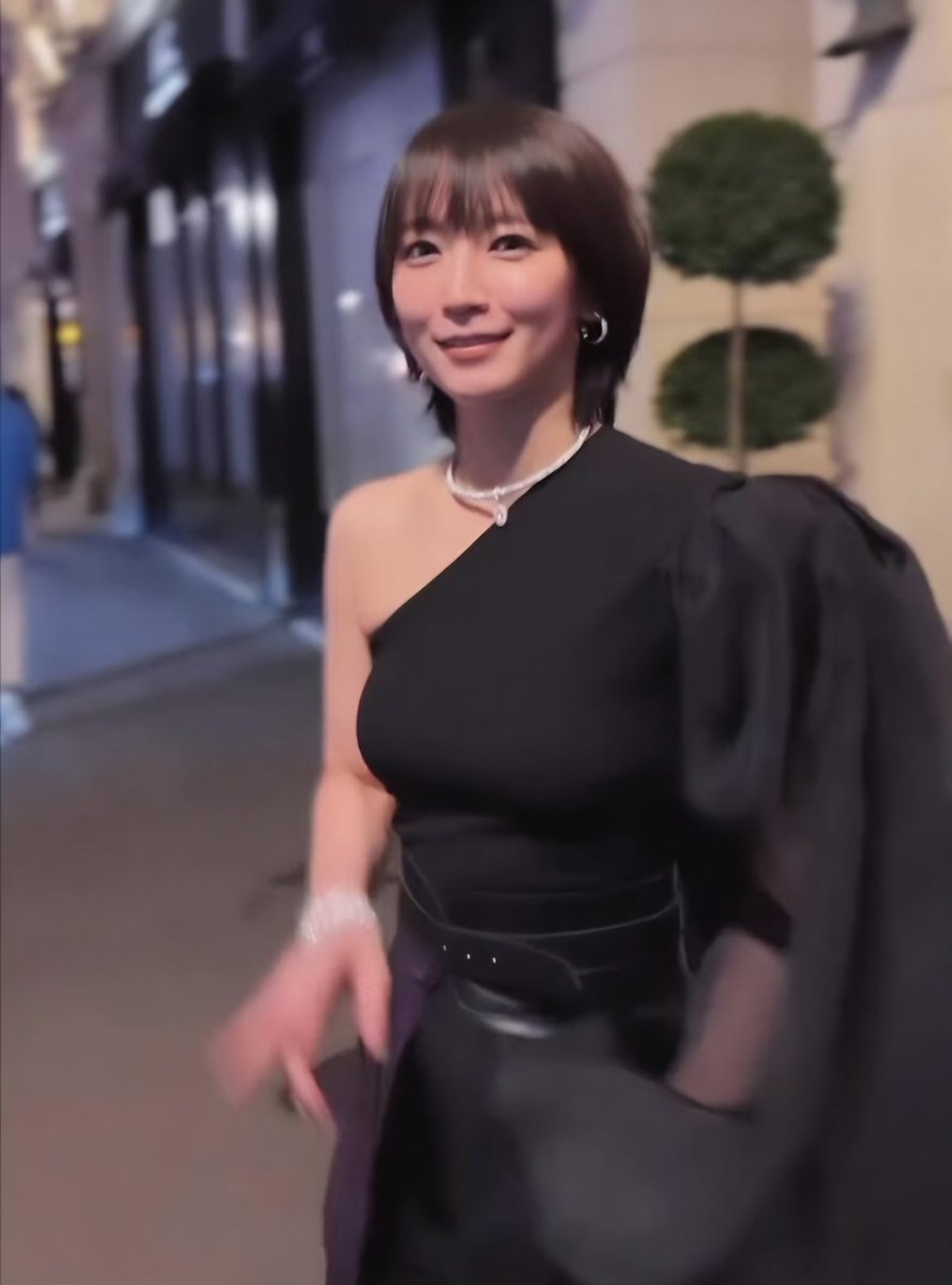 nakanukiyaaa's tweet photo. 吉岡里帆さん(31)、ずっと可愛いし衰え知らず過ぎないか…… https://t.co/QD1Q0c2VpT