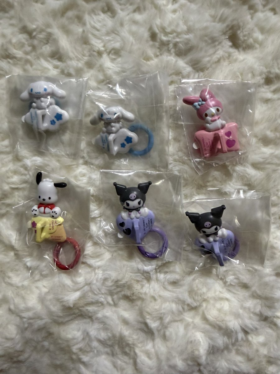 TradingImim's tweet photo. サンリオキャラクターズ けろけろパーティーめじるしアクセサリー キーリングハンガー 交換 マイメロディー

【譲】キーリングハンガー シナモン、マイメロ、クロミ、ポチャッコ、プリン
【求】けろけろ なんでも
ヨッシー 何色でも(比率可能)

郵送希望です。
お気軽にお声がけください！ https://t.co/8mikzUaYDR