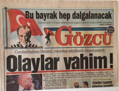 BaybarsBalamirr's tweet photo. Önce GÖZCÜ oldular,
Sonra SÖZCÜ oldular,
Bir NEFES alıp,
Akıllarınca KORKUSUZ oldular,
HALK'ı Tv'den galeyana getirmek için ellerinden geleni yaptılar...
Bunların en azından niyetleri belli.
Bir de AK görünüp AKPelerin takıp akıllarınca cadı avı yapıp neye-kime HİZMET ettikleri ''BELLİ'' olmayanlar var...
Mesela;
Turkuvaz KALYONLARA binip,
ALBAYRAKLAR sallayarak,
Habercilikte A'dan başlayıp alın size AAAhaber diyerek,
Dertlilere DEVA,
GELECEK kaygısı duyanlara,
SAADET o da olmaz ise,
En baştan sil baştan YENİDEN REFAH vadenler var...
Hayırlısı ne diyeyim bilemedim...🤔