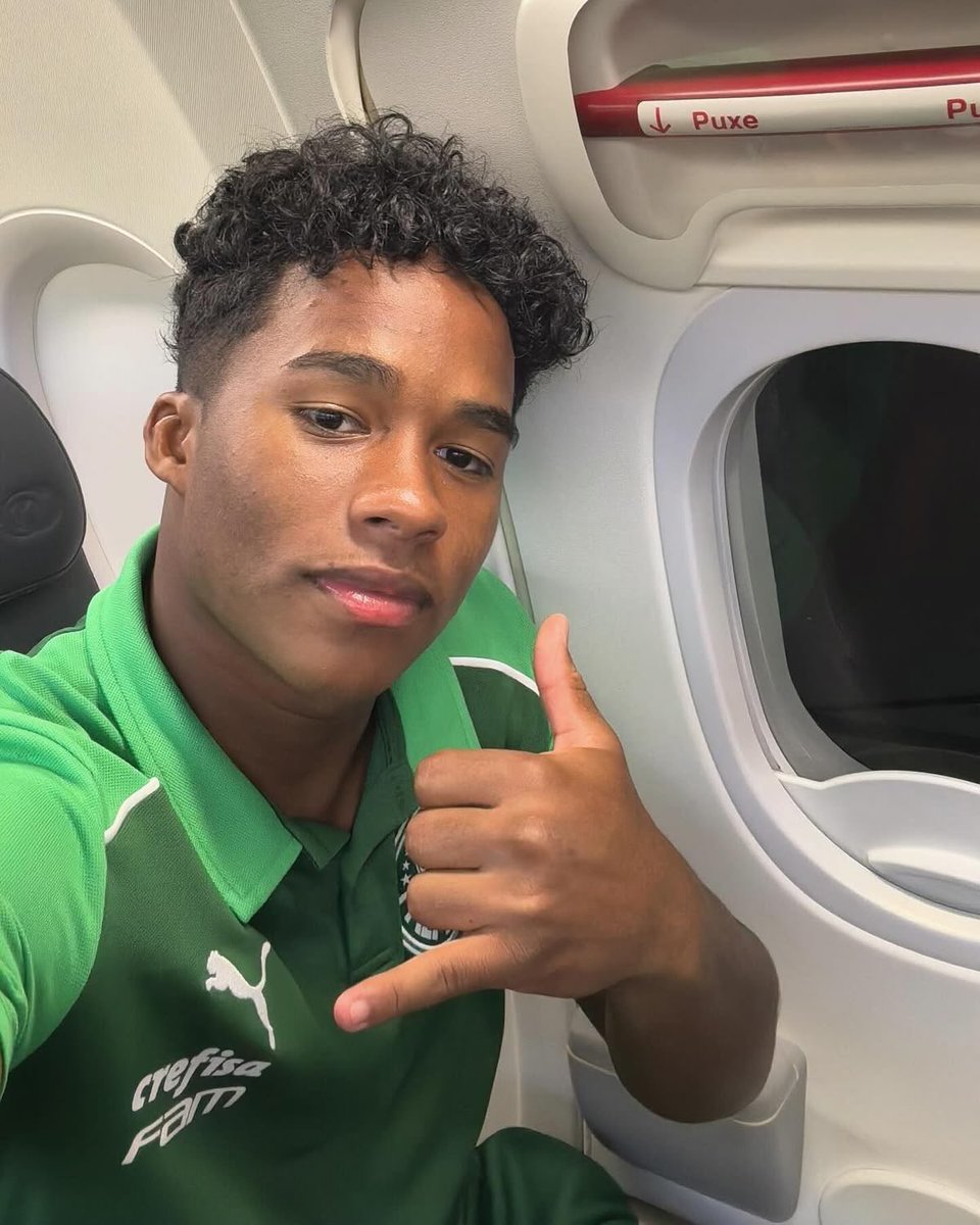 rindocasal's tweet photo. 🚨Endrick já recusou proposta de mais de R$ 10 milhões para divulgar casa de aposta: "Sou um jovem de 19 anos, sei que muitos outros jovens se inspiram em mim. Sei muito bem oque é passar dificuldade, jamais serei responsável por estragar a vida de alguém" REIZINHO 👏🏽❤️ https://t.co/wWUb7sQQ6s