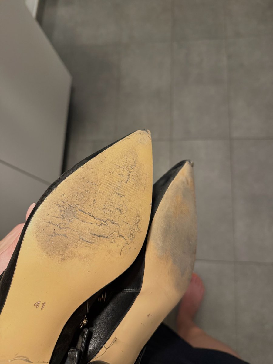 bankofmaria's tweet photo. Oops… my party boots got a little dirty.
Guess someone should take care of that. 🤭 https://t.co/MYbH4BuqP3