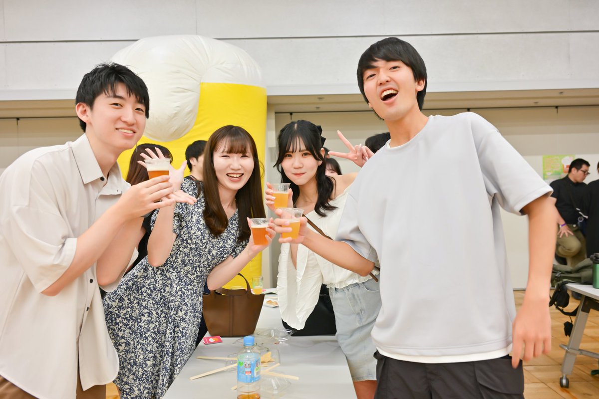 beergirl_net's tweet photo. 板橋駅から約1分、21社40銘柄以上のクラフトビールを樽生で飲める「ニッポンクラフトビアフェスティバル」が、8/15(土)&amp;16(日) に開催🍺🌻

冷房完備の屋内開催。地元・板橋のブルワリーや夏のフルーツビールが集まる他、50名限定で飲み放題＋グラス付きチケットも！✍️
https://t.co/NSNTd5XGBN #PR https://t.co/KAEBchpn4A