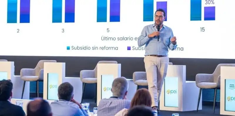 eldato_co's tweet photo. El 16 de julio vence plazo para traslado pensional
https://t.co/mK8VWYieU8
Asofondos reveló que el próximo 16 de julio vencerá el plazo de la denominada ventana de oportunidad, mecanismo habilitado en el marco de la reforma pensional que.. https://t.co/ivbs6IcNd8