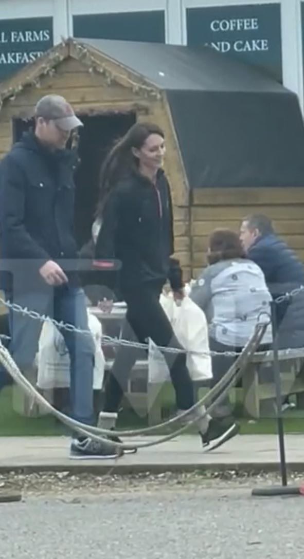 kuia_is's tweet photo. So a climber had to hand his footage over to KP so they could “control” the narrative, brings back memories #Photogate #Farmgate https://t.co/ccuYdQVr7w