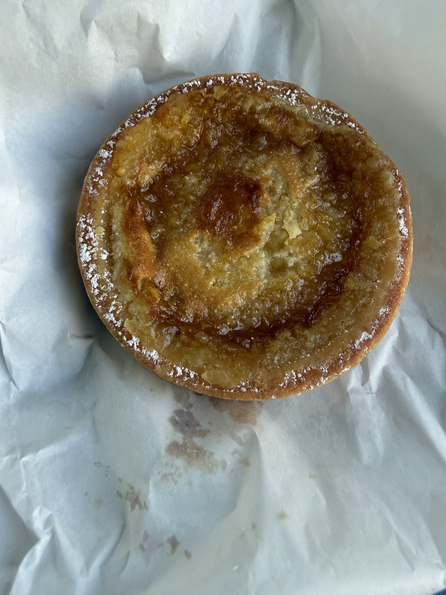 jctdining's tweet photo. the assortment.
lemon tart.
blurry photo of the chocolate chip cookie and chocolate cork that i took home. (my apologies. it was all oh so delicious though.)
the standard baking co. https://t.co/72temzdy1S