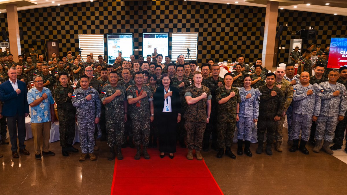PacificMarines's tweet photo. One Region. One Team. 🌏⚡️

#PacificMarines and Multinational attendees of the #KAMANDAG10 closing ceremony pose for photos on Fort Bonifacio, #Philippines, July 1, 2026.

📸: Cpl. Ryan Ramsammy | @USMC https://t.co/2MAqESkz1u