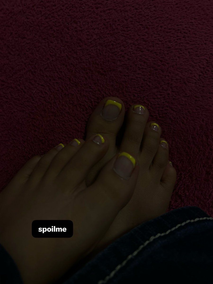 Feetzlove01's tweet photo. 4 of July is coming up what’s everyone’s plans?🎆my plan is to get spoiled🥳 #4thofjuly #feetfetısh #feet https://t.co/VDE3sC9fUT