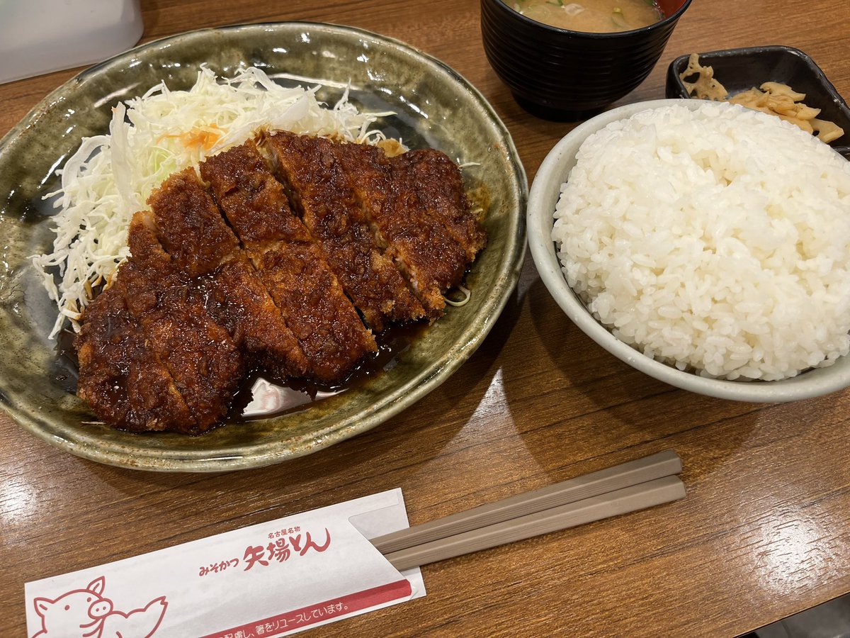 washiclub's tweet photo. ハンズ名古屋店さん11階で開催されていた期間限定販売会も本日で最終日です😢

最後までよろしくお願いいたします🙇

⚠️本日7/2(木)の最終日は19時閉場です

#和詩倶楽部
#ハンズ名古屋店
#納豆飯
#ぴよりん
#矢場とん
#気づいたら食べ物ばかり…

 https://t.co/JyU9AeVTlK https://t.co/k4FnamIrli
