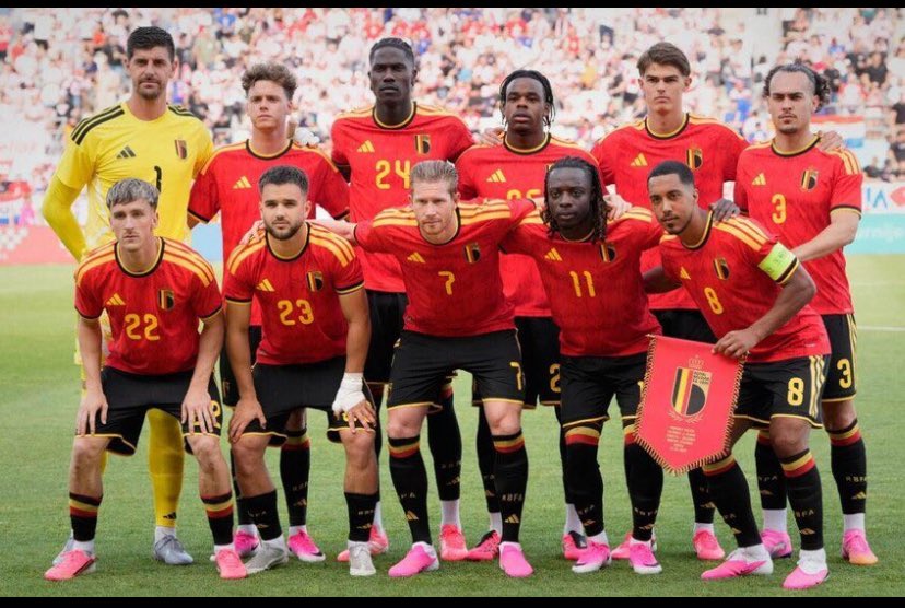 Hemo385's tweet photo. 🚨🚨🚨🚨 تــــاريـخــي وللـتاريـــخ 🚨🚨🚨🚨

بلجيكا 🇧🇪 تصبح أول منتخب في تاريخ كأس العالم يتجنب الخسارة في الوقت الأصلي بعد أن كان متأخرًا بفارق هدفين أو أكثر حتى الدقيقة 85 😱🔥 https://t.co/XjpjdhYxaD