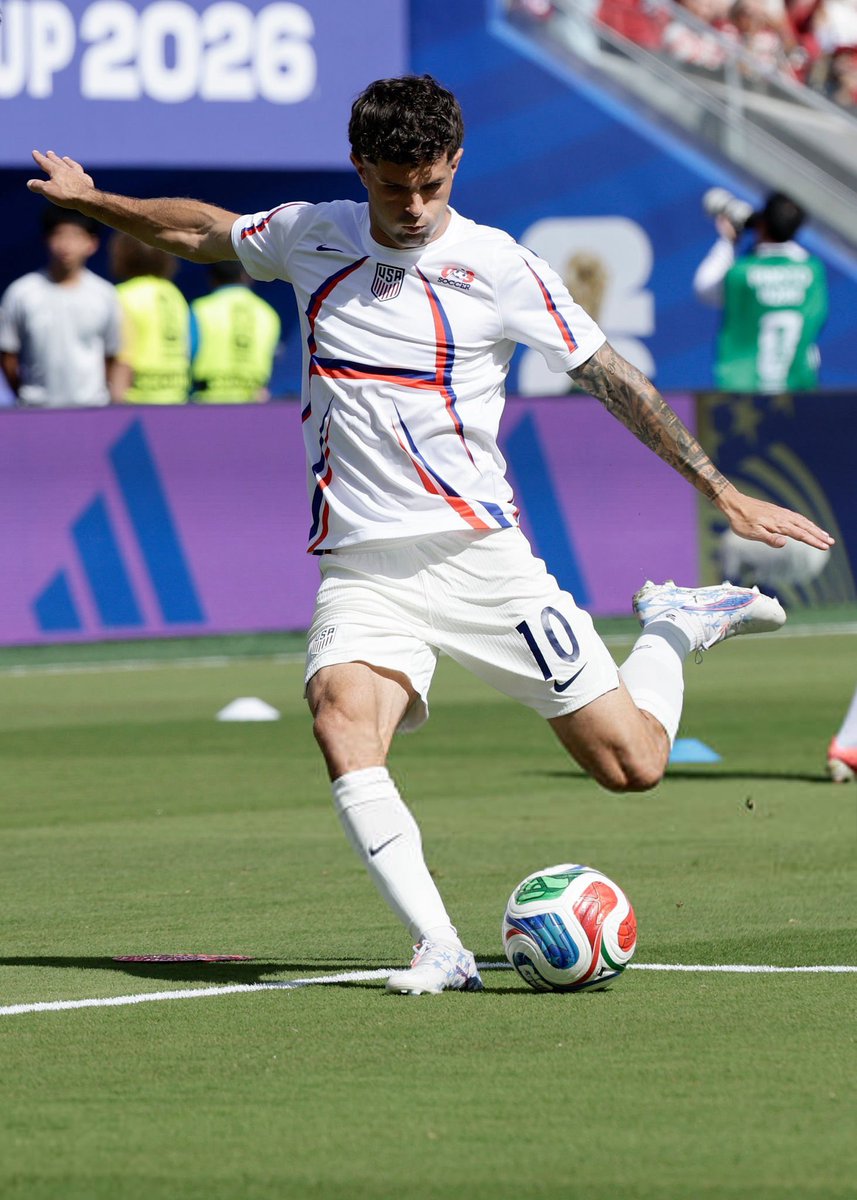 claaupombo's tweet photo. RT @2has_: Christian Pulisic
#FIFAWorldCup | #USABIH https://t.co/VgDqTQsjJe